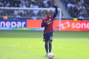 记者:哈维-西蒙斯转会热刺只差官宣,切尔西未入场做最后努力 记者:哈维-西蒙斯转会热刺只差官宣,切尔西未入场做最后努力