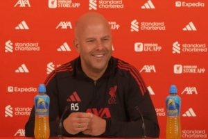 斯洛特:阿森纳的战术风格没太大变化,埃基蒂克还有提升空间 斯洛特:阿森纳的战术风格没太大变化,埃基蒂克还有提升空间