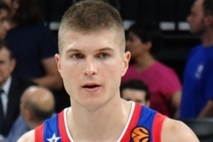 难阻失利!穆里奇15中7拿到17分3板3助2断2帽 三分8中3 难阻失利!穆里奇15中7拿到17分3板3助2断2帽 三分8中3