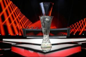 ⚔️欧联联赛阶段对阵：罗马碰里尔 维拉战萨尔茨堡 森林遇波尔图