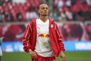 多家英媒:热刺已与西蒙斯谈妥个人条款,接近5100万镑签下他 多家英媒:热刺已与西蒙斯谈妥个人条款,接近5100万镑签下他