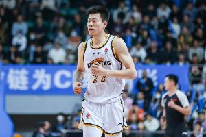 直播吧:张镇麟转会费远低于8000万元 辽宁从未索要李添荣+李弘权 直播吧:张镇麟转会费远低于8000万元 辽宁从未索要李添荣+李弘权