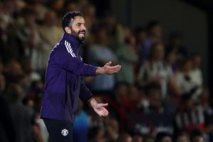 你什么意思🤨邮报:阿莫林赛后称必须改变,曼联高层将和他谈话 你什么意思🤨邮报:阿莫林赛后称必须改变,曼联高层将和他谈话