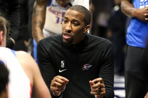 G联盟冠军主帅!Scotto:雷霆将任命卡姆-伍兹担任球队助理教练 G联盟冠军主帅!Scotto:雷霆将任命卡姆-伍兹担任球队助理教练