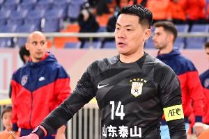 记者:达万和吴少聪缺席明晚国安VS泰山 韩鹏明确表示王大雷能踢 记者:达万和吴少聪缺席明晚国安VS泰山 韩鹏明确表示王大雷能踢