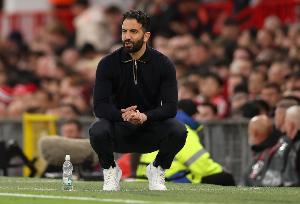 阿莫林:若需要会立即改变阵型,但曼联不是因阵型输给格林斯比 阿莫林:若需要会立即改变阵型,但曼联不是因阵型输给格林斯比