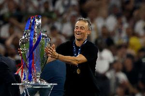 恩里克戏称:欧冠抽签电脑可能出问题了,巴黎想直接晋级非常困难 恩里克戏称:欧冠抽签电脑可能出问题了,巴黎想直接晋级非常困难