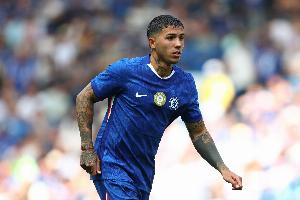 恩佐2025年各项赛事送出10次助攻,同期所有英超球员最多 恩佐2025年各项赛事送出10次助攻,同期所有英超球员最多