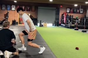 好消息!康复机构晒曾凡博恢复性训练视频:在训练中表现出色 好消息!康复机构晒曾凡博恢复性训练视频:在训练中表现出色