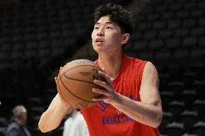 广东官方:崔永熙受伤后始终保持积极乐观 正有条不紊康复和训练 广东官方:崔永熙受伤后始终保持积极乐观 正有条不紊康复和训练