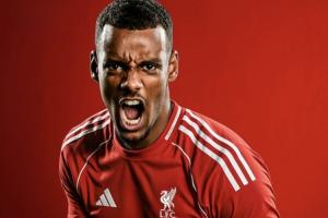 夏窗还剩3天!英媒:伊萨克自信能顺利加盟利物浦,希望越快越好 夏窗还剩3天!英媒:伊萨克自信能顺利加盟利物浦,希望越快越好