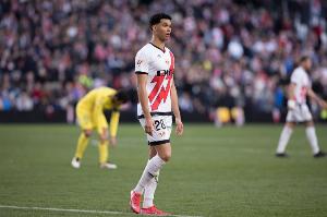 抗议季票涨价!阿斯:巴列卡诺多家球迷团体宣布在对阵巴萨时静默 抗议季票涨价!阿斯:巴列卡诺多家球迷团体宣布在对阵巴萨时静默