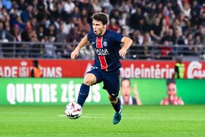 队报为内维斯打出10分:他今天的帽子戏法展现出一种极致的美感 队报为内维斯打出10分:他今天的帽子戏法展现出一种极致的美感