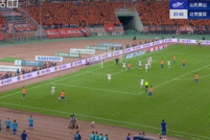 停不下来！马德鲁加侧勾梅开二度，泰山5-0领先国安！