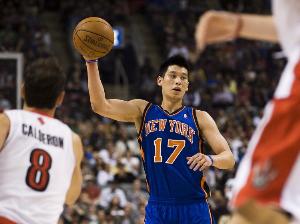 回顾林书豪最高光数据:“林疯狂”38分打服科比 火箭时期砍三双 回顾林书豪最高光数据:“林疯狂”38分打服科比 火箭时期砍三双