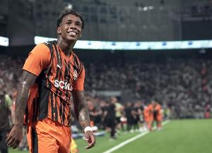 罗马诺:富勒姆谈妥矿工边锋凯文的转会费,费用超过4200万欧元 罗马诺:富勒姆谈妥矿工边锋凯文的转会费,费用超过4200万欧元