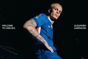 加纳乔:小时候因阿扎尔支持切尔西 本赛季目标是帮球队赢得奖杯 加纳乔:小时候因阿扎尔支持切尔西 本赛季目标是帮球队赢得奖杯