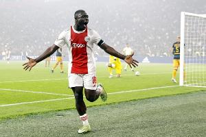 荷媒:桑德兰想压哨签布罗比,已联系阿贾克斯递交首份报价 荷媒:桑德兰想压哨签布罗比,已联系阿贾克斯递交首份报价