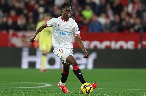 英媒:洛孔加将以不高的转会费加盟汉堡,法维租借+选择买断加盟 英媒:洛孔加将以不高的转会费加盟汉堡,法维租借+选择买断加盟