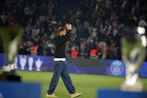 将加盟曼城!记者:多纳鲁马年薪1600万欧,意大利球员第三高 将加盟曼城!记者:多纳鲁马年薪1600万欧,意大利球员第三高