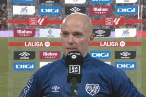 巴萨误判获点!对手队长:为何总是特定队伍获利,很想喷但是算了 巴萨误判获点!对手队长:为何总是特定队伍获利,很想喷但是算了