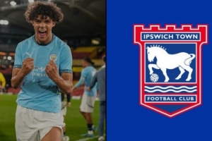 罗马诺:伊镇租借+强制买断签下曼城18岁前锋卢卡-弗莱彻 罗马诺:伊镇租借+强制买断签下曼城18岁前锋卢卡-弗莱彻