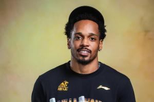 广厦老总谈归化:布朗不愿放弃美国国籍 民企也承担不起他的价码 广厦老总谈归化:布朗不愿放弃美国国籍 民企也承担不起他的价码