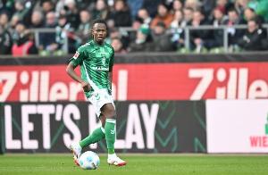 记者:英冠升班马雷克瑟姆在和曼城谈租借卡博雷 记者:英冠升班马雷克瑟姆在和曼城谈租借卡博雷