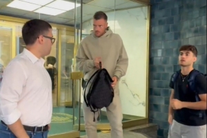 迪马:瓦尔迪完成体检和运动适应认证,接下来将与克雷莫内塞签约 迪马:瓦尔迪完成体检和运动适应认证,接下来将与克雷莫内塞签约