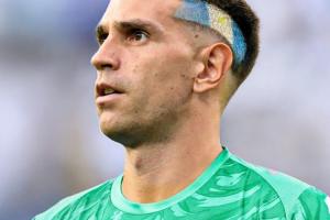 曼联已签拉门斯!土耳其记者独家:加拉塔萨雷2500万欧报价大马丁 曼联已签拉门斯!土耳其记者独家:加拉塔萨雷2500万欧报价大马丁