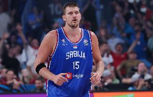 约维奇:约基奇是世界上最好的球员&他能掌控比赛 与他合作很容易 约维奇:约基奇是世界上最好的球员&他能掌控比赛 与他合作很容易