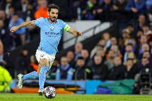 法尔克:京多安将在周二抵达伊斯坦布尔,加盟加拉塔萨雷 法尔克:京多安将在周二抵达伊斯坦布尔,加盟加拉塔萨雷