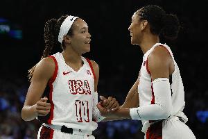 小波特:我当年那支麦当劳高中生明星队能赢WNBA全明星队至少40分 小波特:我当年那支麦当劳高中生明星队能赢WNBA全明星队至少40分