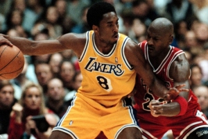 武贾西奇:科比总在追逐乔丹 他们两站在同一座高山的最顶峰 武贾西奇:科比总在追逐乔丹 他们两站在同一座高山的最顶峰