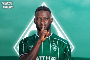 不莱梅总监:在决定租借博尼法斯前,我们对他进行了仔细的体检 不莱梅总监:在决定租借博尼法斯前,我们对他进行了仔细的体检