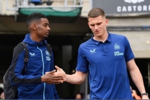 媒体人:纽卡仅2名球员发文告别伊萨克,他也没向纽卡做任何表态 媒体人:纽卡仅2名球员发文告别伊萨克,他也没向纽卡做任何表态