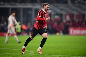 晚邮报:S-希门尼斯和多夫比克互换告吹,是因为米兰不愿加买断权 晚邮报:S-希门尼斯和多夫比克互换告吹,是因为米兰不愿加买断权