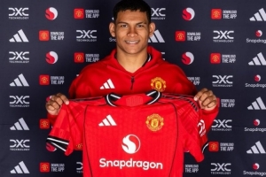 邮报:多古和达洛特的出场顺位都在曼联新援迭戈-莱昂前面 邮报:多古和达洛特的出场顺位都在曼联新援迭戈-莱昂前面