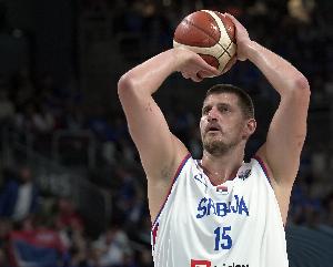 A史密斯:约基奇看着像一大桶猪油却无人能挡 这让人难以置信 A史密斯:约基奇看着像一大桶猪油却无人能挡 这让人难以置信