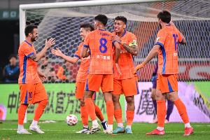 8月山东泰山打入15球中超最多,射正率和射门转化率也是联赛最高 8月山东泰山打入15球中超最多,射正率和射门转化率也是联赛最高