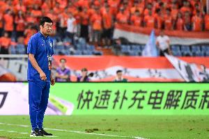 东体:间歇期泰山队放假休息5天,韩鹏还需要分心B队训练备战 东体:间歇期泰山队放假休息5天,韩鹏还需要分心B队训练备战