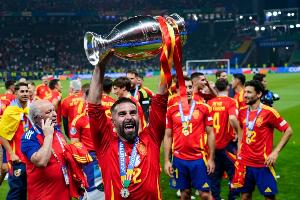 卡瓦哈尔:当维尼修斯专注时他是不可阻挡的 亚马尔是金球奖候选 卡瓦哈尔:当维尼修斯专注时他是不可阻挡的 亚马尔是金球奖候选