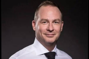 官方:大卫-霍普金森被任命为纽卡新CEO 官方:大卫-霍普金森被任命为纽卡新CEO