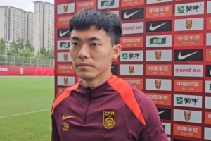 胡荷韬:没必要去想净胜球,我们有这个水平跟澳大利亚正面对抗 胡荷韬:没必要去想净胜球,我们有这个水平跟澳大利亚正面对抗