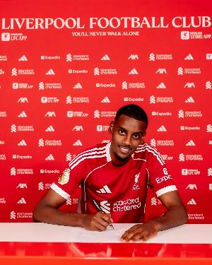 达伦-本特谈红军夏窗:利物浦的操作非常出色,太疯狂了 达伦-本特谈红军夏窗:利物浦的操作非常出色,太疯狂了