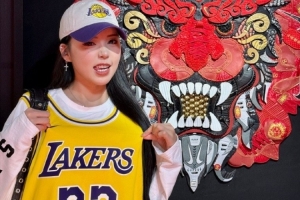 美女主持人晒詹姆斯中国行现场照:来看老詹啦💛💜❤️🖤 美女主持人晒詹姆斯中国行现场照:来看老詹啦💛💜❤️🖤