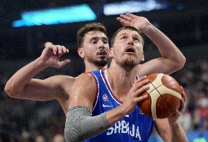 小约基奇?申京队友:我感觉他不喜欢这个绰号 因为他已变得更强 小约基奇?申京队友:我感觉他不喜欢这个绰号 因为他已变得更强