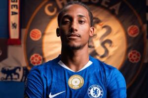 6370万蓝军标王!23岁佩德罗6场5球2助无缝衔接车子,斩获8月MVP 6370万蓝军标王!23岁佩德罗6场5球2助无缝衔接车子,斩获8月MVP