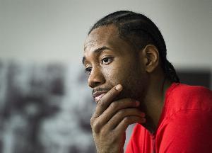 美记:莱昂纳德曾要求猛龙老板为其争取1500万美元代言 美记:莱昂纳德曾要求猛龙老板为其争取1500万美元代言