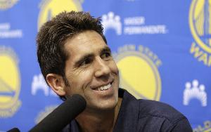 抱团潮流因自己和老詹?KD回应:要玩甩锅游戏 那我选迈尔斯背锅 抱团潮流因自己和老詹?KD回应:要玩甩锅游戏 那我选迈尔斯背锅